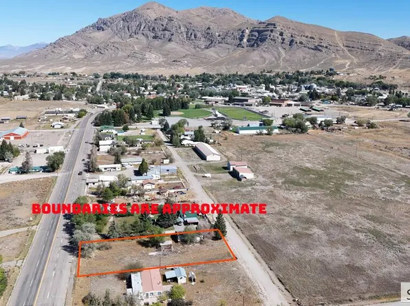 692 Jay St, Arco, ID 83213