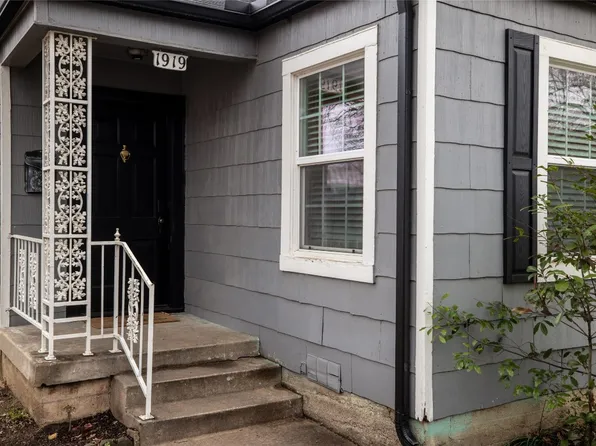 1919 Oakwood St, Haltom City, TX 76117