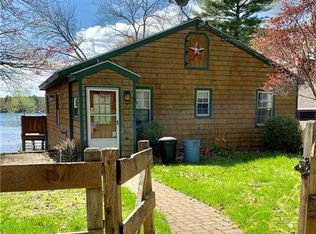 150 Lake View Dr, Glocester, RI 02814