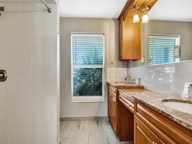 2051 Coral Reef Dr — Photo 43