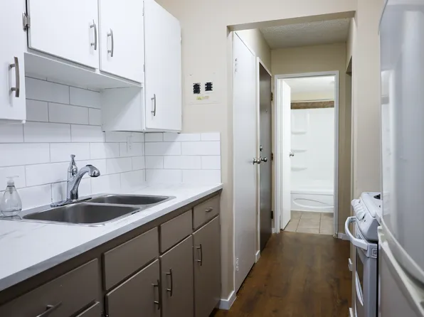 Bridgeland Hillside Apartments