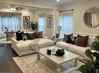 15145 Leicestershire St, Woodbridge, VA 22191