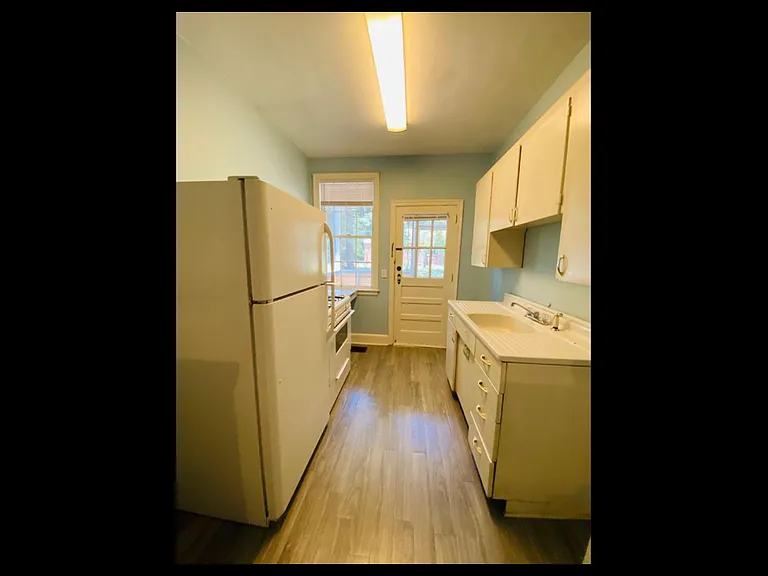 331 S Woodrow St #1 — Photo 9