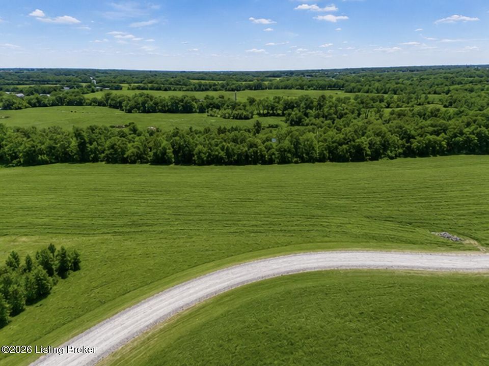 2nd image of TRACT 93 The Farm