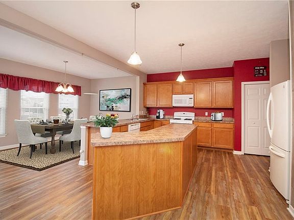 2nd image of 9031 Ichabod Dr