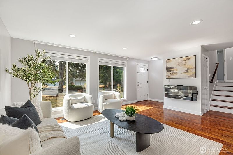 5th image of 12704 NE 142nd Court