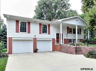 12315 Westover Rd, Omaha, NE 68154