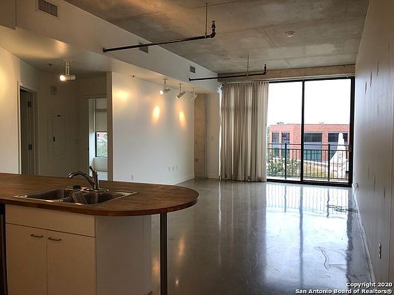 5th image of 312 Pearl Pkwy #2402