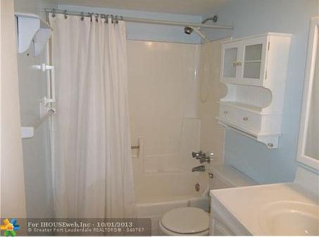 1st image of 959 SE 2nd Ave APT 209