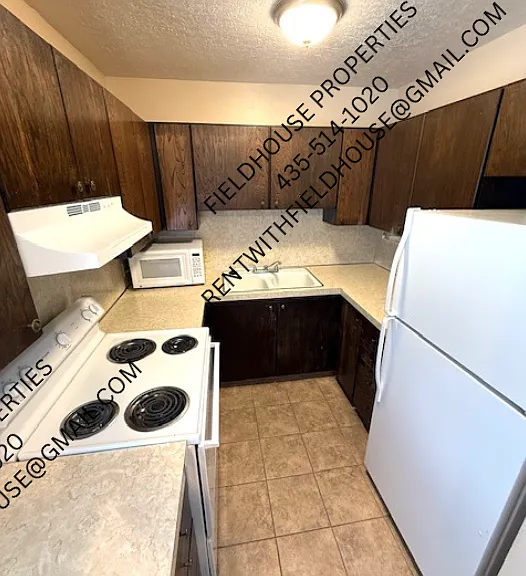 69 1/2 N 200 W #4 — Photo 4