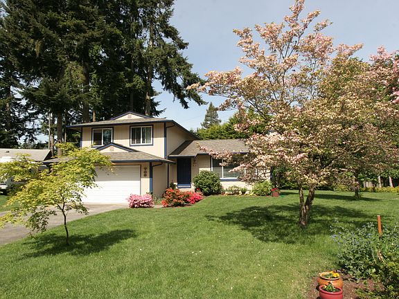 2nd image of 709 Cottonwood Ct SE
