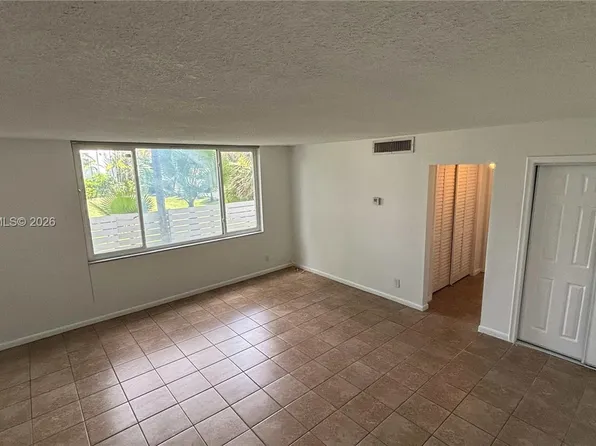 3257 NE 13th St APT 101, Pompano Beach, FL 33062