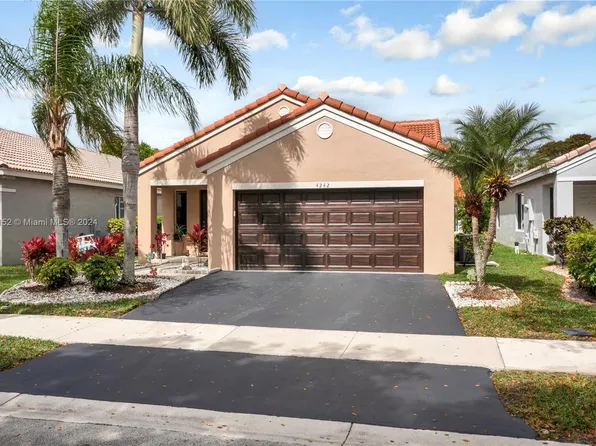 4242 Greenbriar Ln, Weston, FL 33331