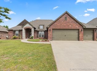 1221 E 135th St, Glenpool, OK 74033