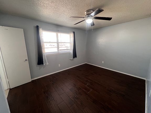 5th image of 509 SW 71st St