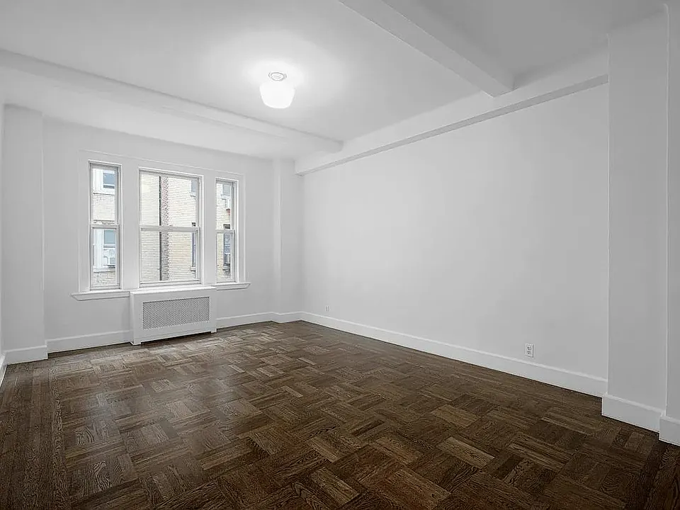24 5th Ave #1117