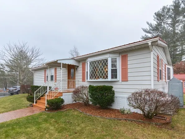 55 Nine South Meadow Vlg, Carver, MA 02330