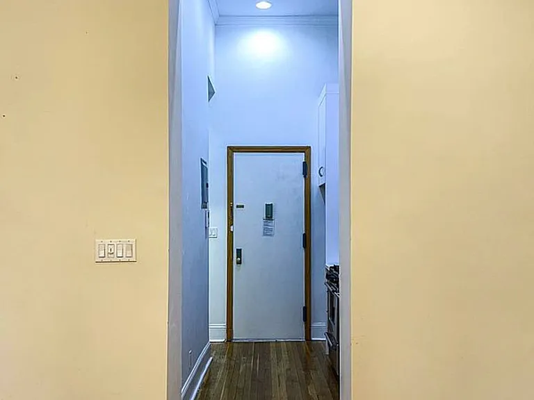 254 Henry St #1B — Photo 6