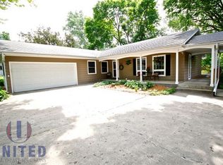206 Vista Ct, Sioux City, IA 51104