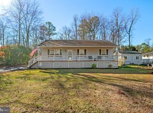 36090 Army Navy Dr, Mechanicsville, MD 20659