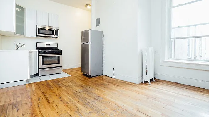 Rented by Nooklyn NYC LLC | media 7