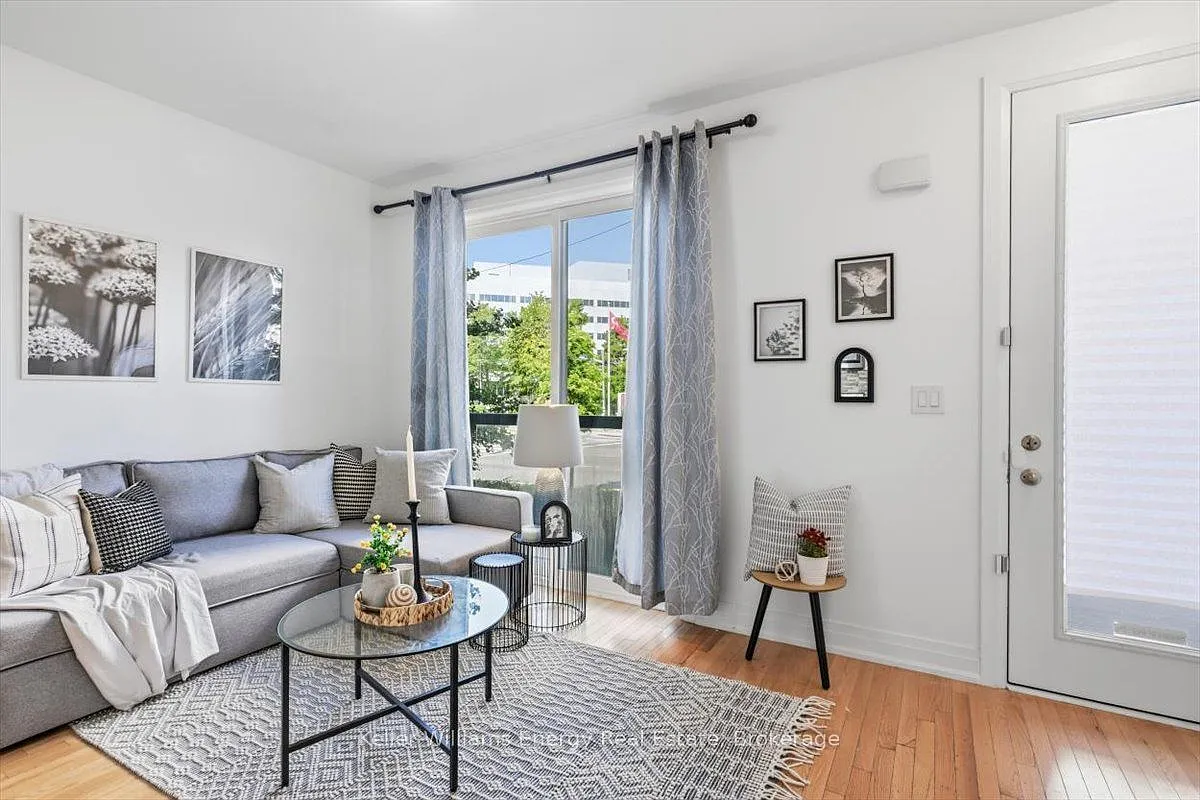 2 bed, $2,600 — Photo 1