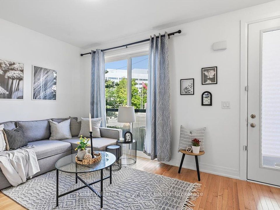 1st image of 721 Lawrence Ave W #65