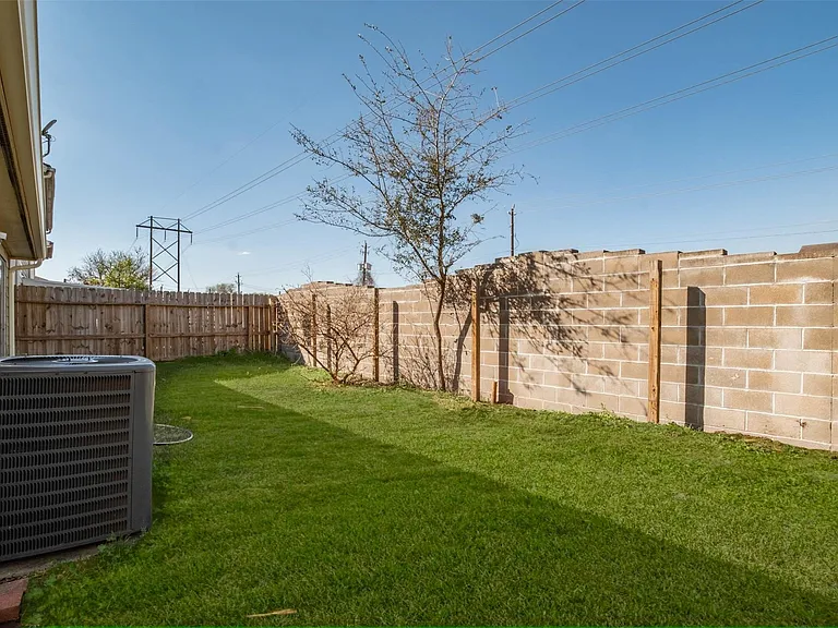 11840 Spring Grove Dr — Photo 25
