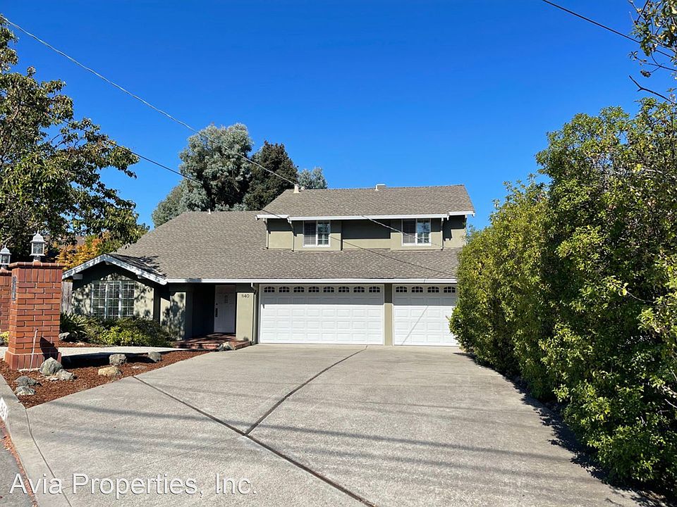 1st image of 840 Seminole Way