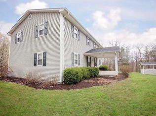 504 Courtney Ln, Stanton, KY 40380