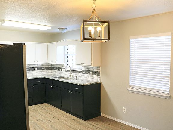 5th image of 1036 Fern Dr