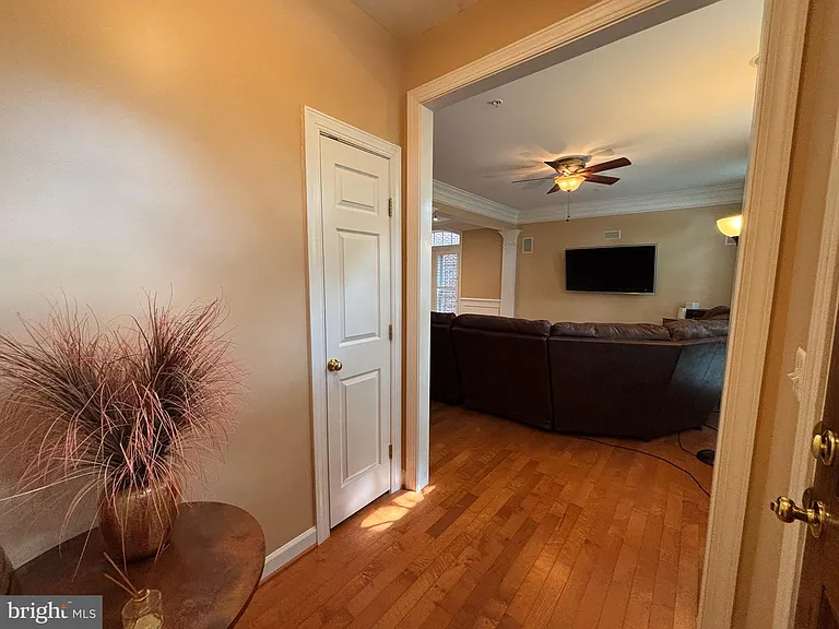 8006 Reserve Way — Photo 4