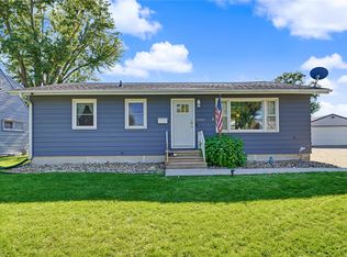 3035 16th Ave, Marion, IA 52302