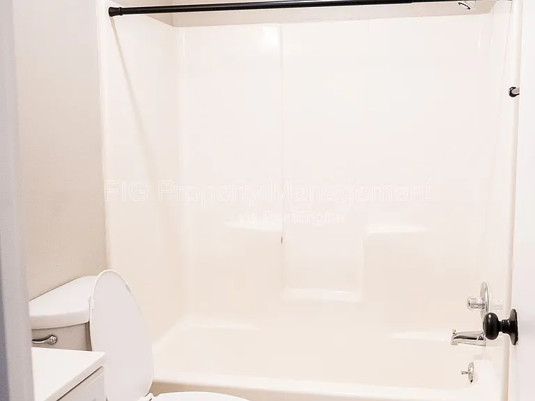 129 Hillcrest Dr #20 — Photo 8