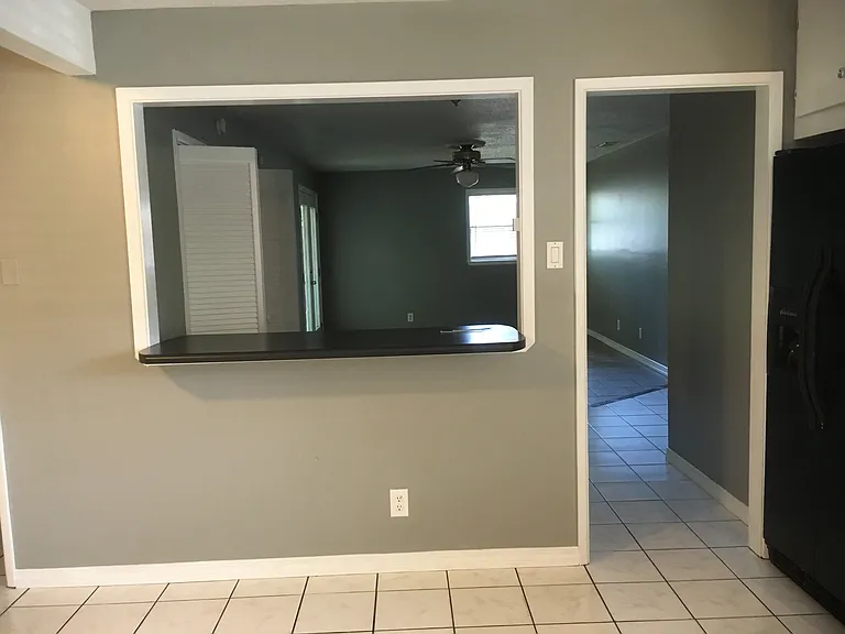 2308 Meadowbrook St — Photo 5