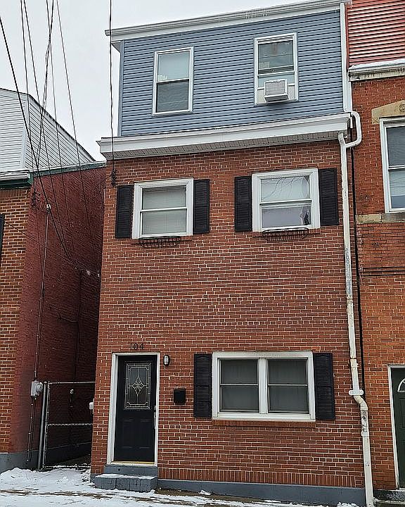 104 S 12th St