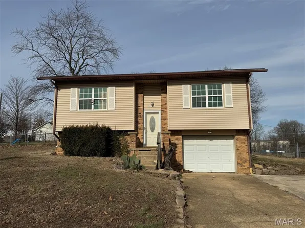 1931 Brentwood Rd, Poplar Bluff, MO 63901