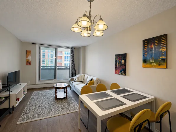 738 3rd Ave SW #509, Calgary, AB T2P 0G7