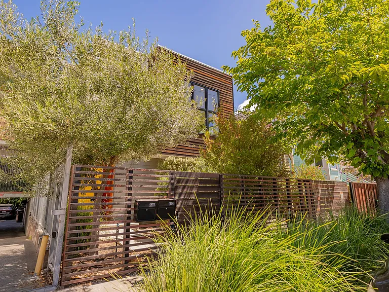 848 32nd Street — Photo 30