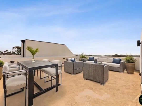 Gorgeous, Spacious Two Bedroom Apartment!, 6760 S Elman St #6, San Diego, CA 92111
