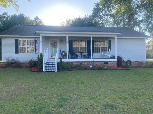 165 Forest Ln