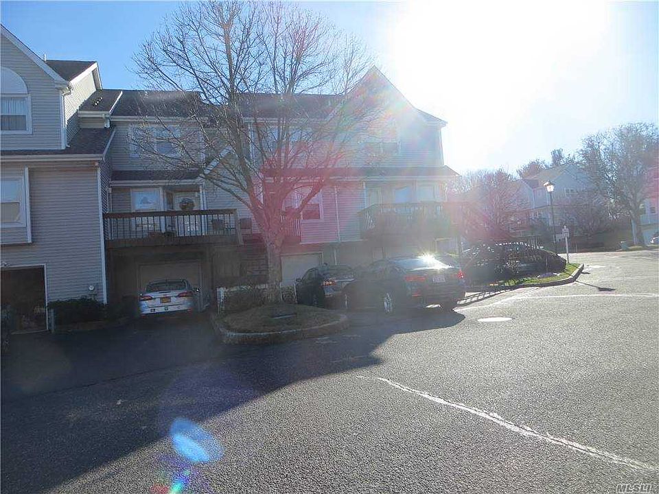 1st image of 107 Leeward Ln