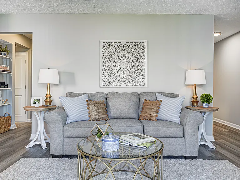 Ivy Knoll Apartments — Photo 6