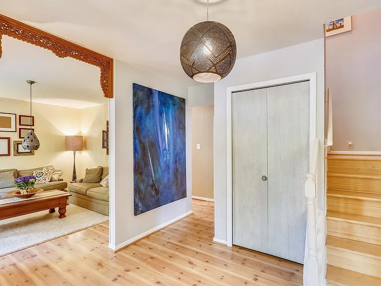 1755 Glastonberry Rd — Photo 18