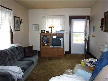 2nd image of 44 S Glenellen Ave