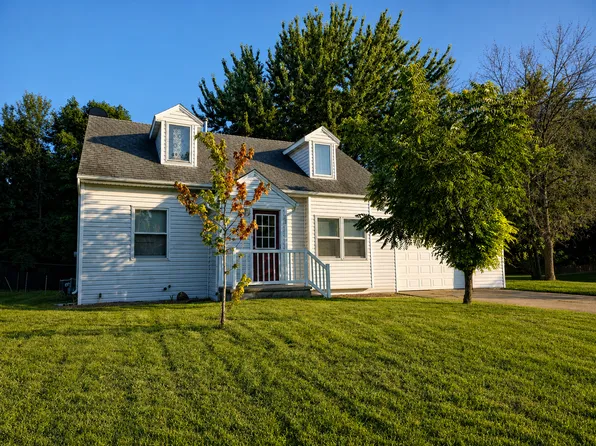 725 Mineral Sp Rd NE, Owatonna, MN 55060