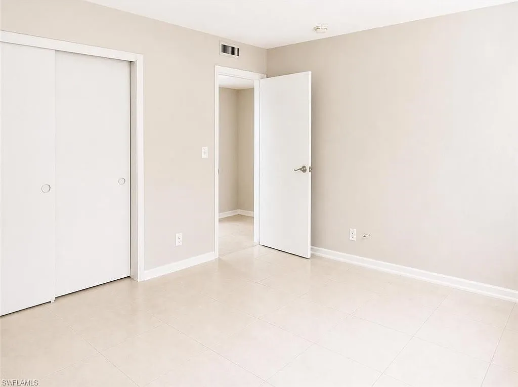 2 bed, 2.0 bath, 970 sqft, $1,950 — Photo 4