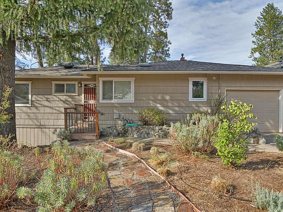 5th image of 921 Oak Terrace Rd