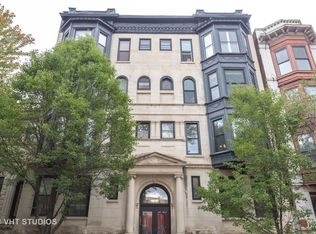 621 W Surf St #3B, Chicago, IL 60657