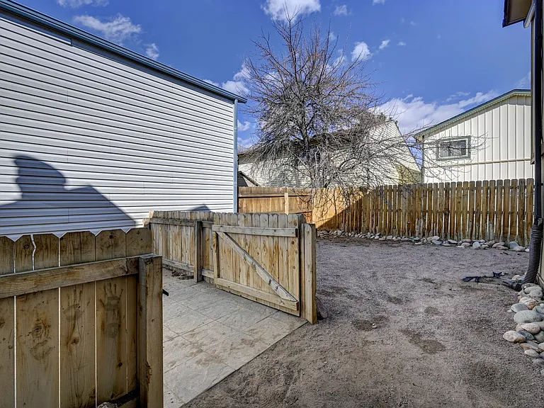 4318 Moonbeam Dr — Photo 37